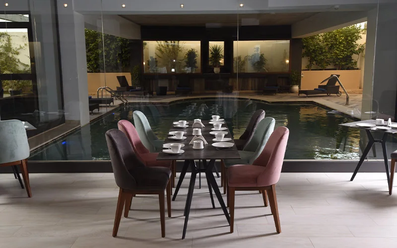 LESCURE BUSINESS HOTEL SPA - Vue 4